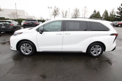 2022 Toyota Sienna XSE