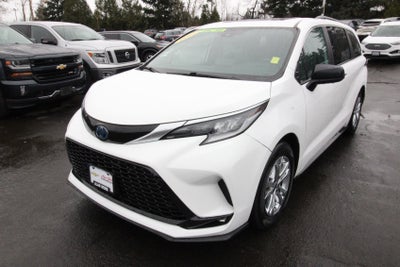 2022 Toyota Sienna XSE