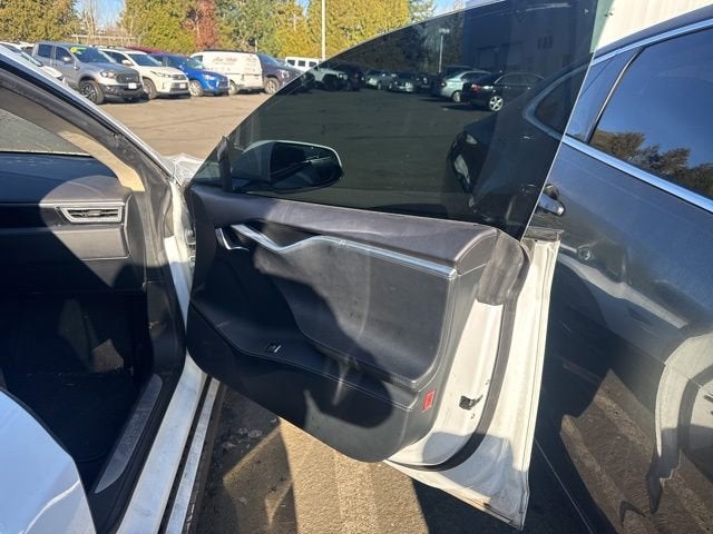 2016 Tesla Model S 90D