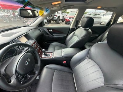 2016 INFINITI QX50 Base
