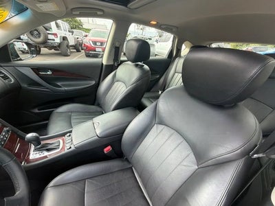 2016 INFINITI QX50 Base