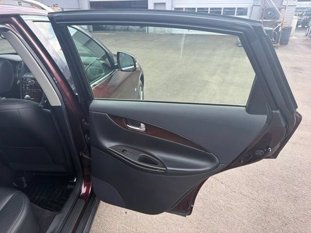 2016 INFINITI QX50 Base