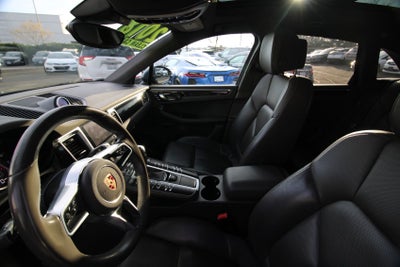 2018 Porsche Macan NA