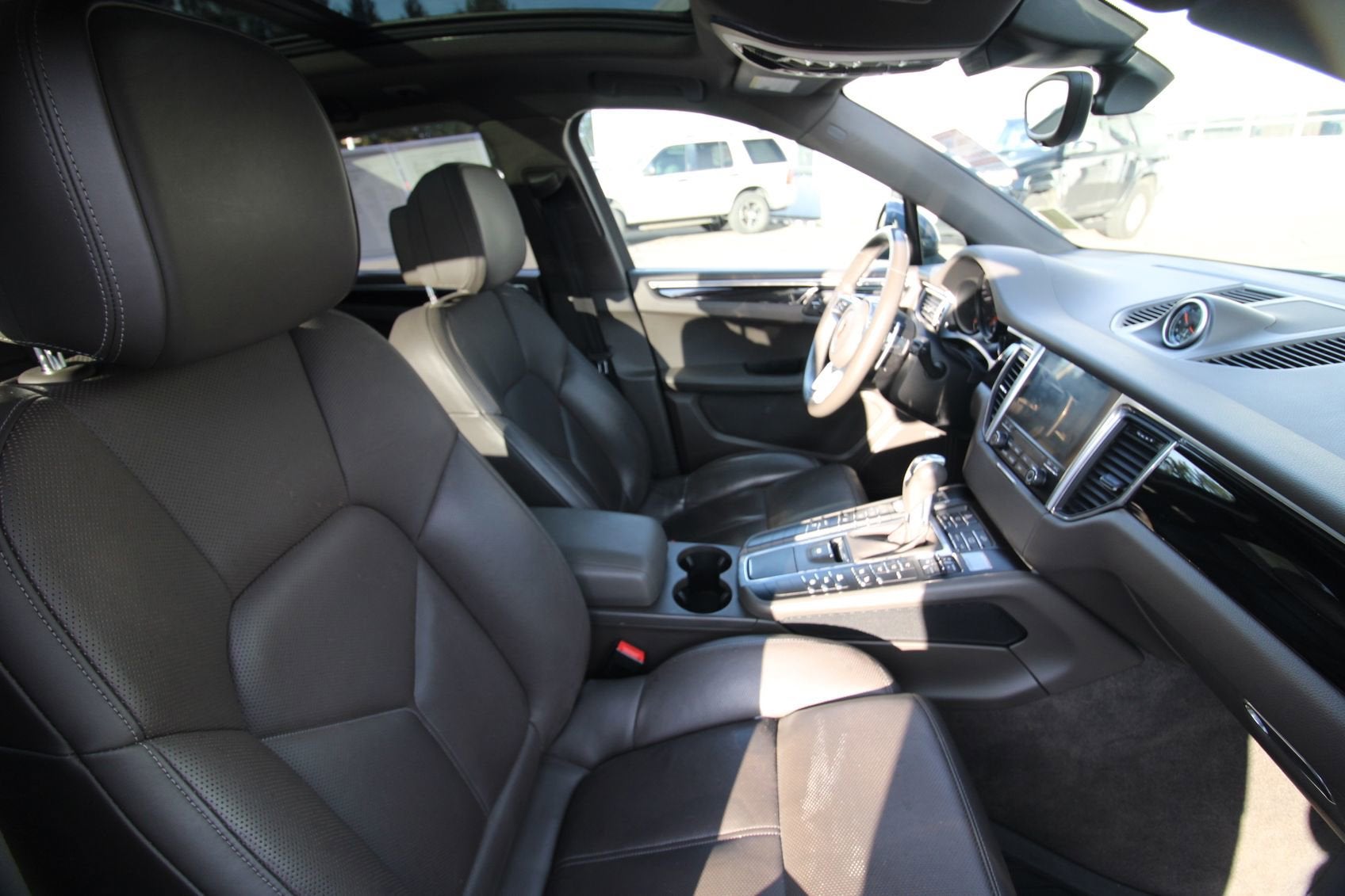 2018 Porsche Macan NA