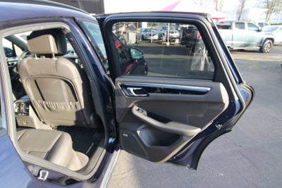 2018 Porsche Macan NA