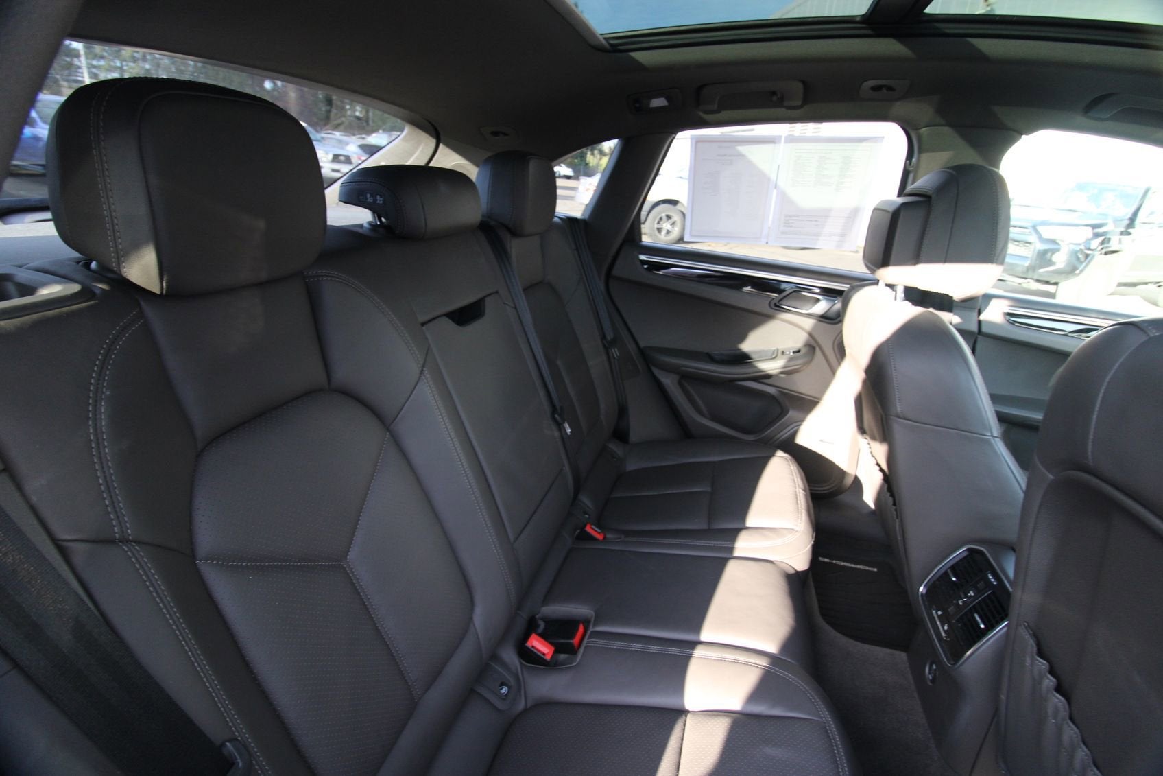 2018 Porsche Macan NA