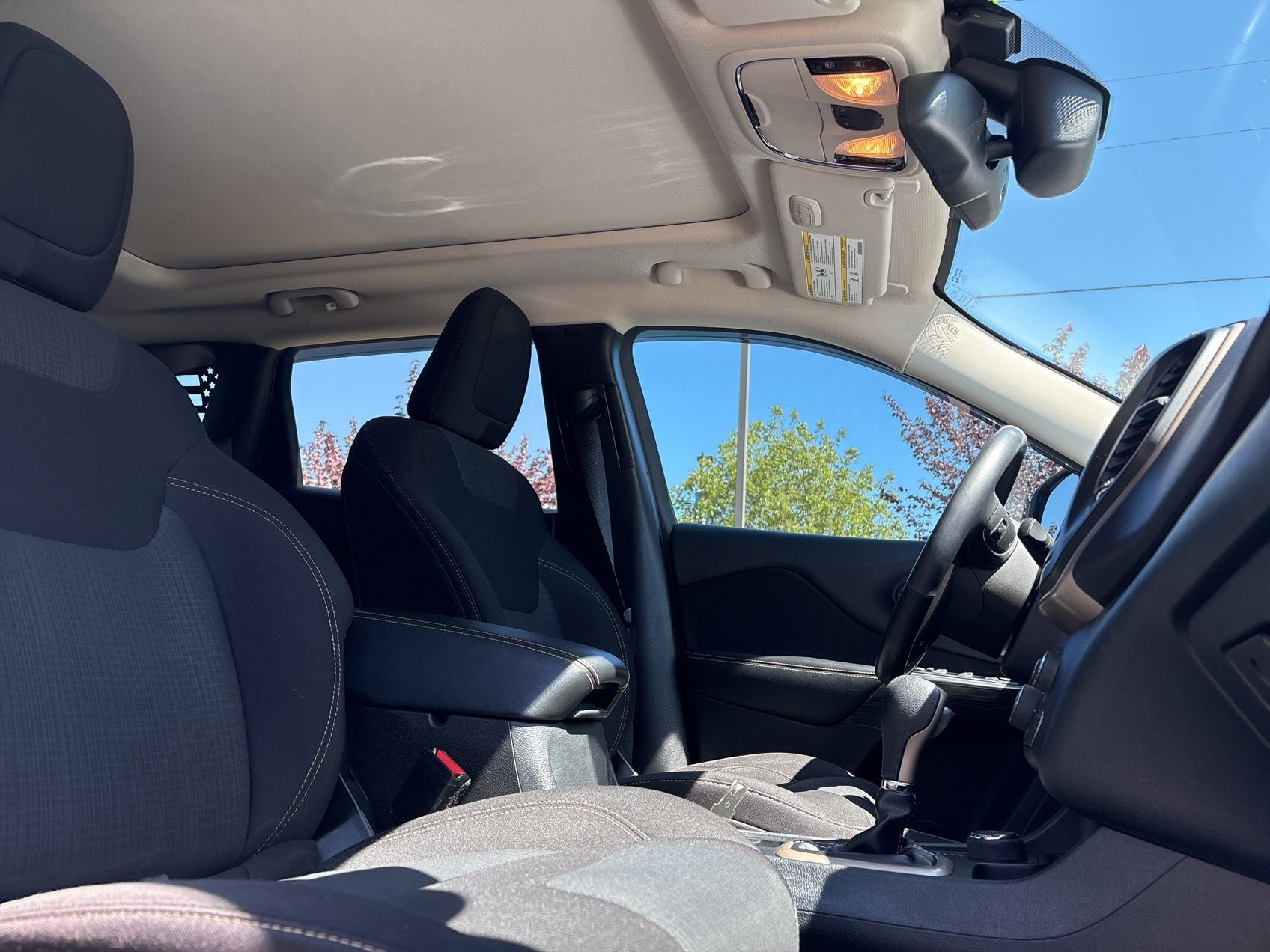 2016 Jeep Cherokee Altitude
