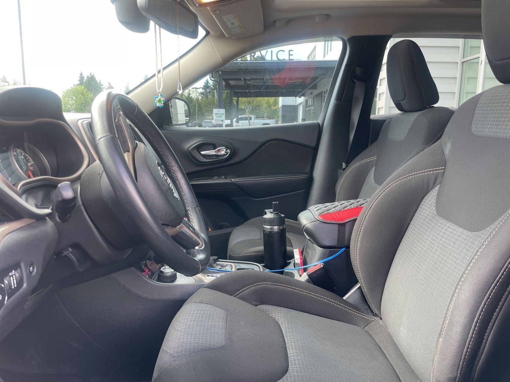 2016 Jeep Cherokee Altitude