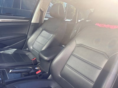 2017 Volkswagen Passat 1.8T SE w/Technology