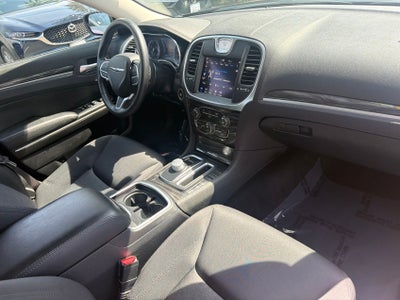 2021 Chrysler 300 Touring