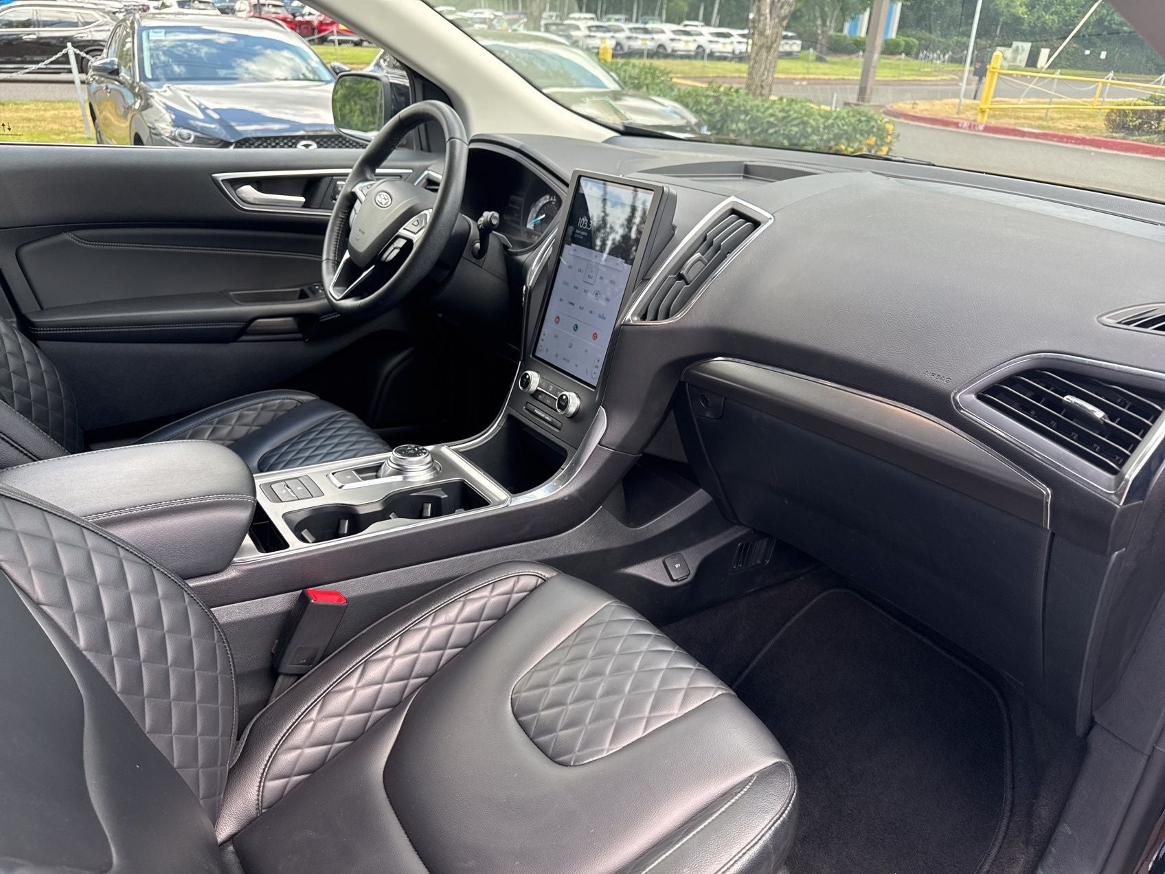 2024 Ford Edge Titanium