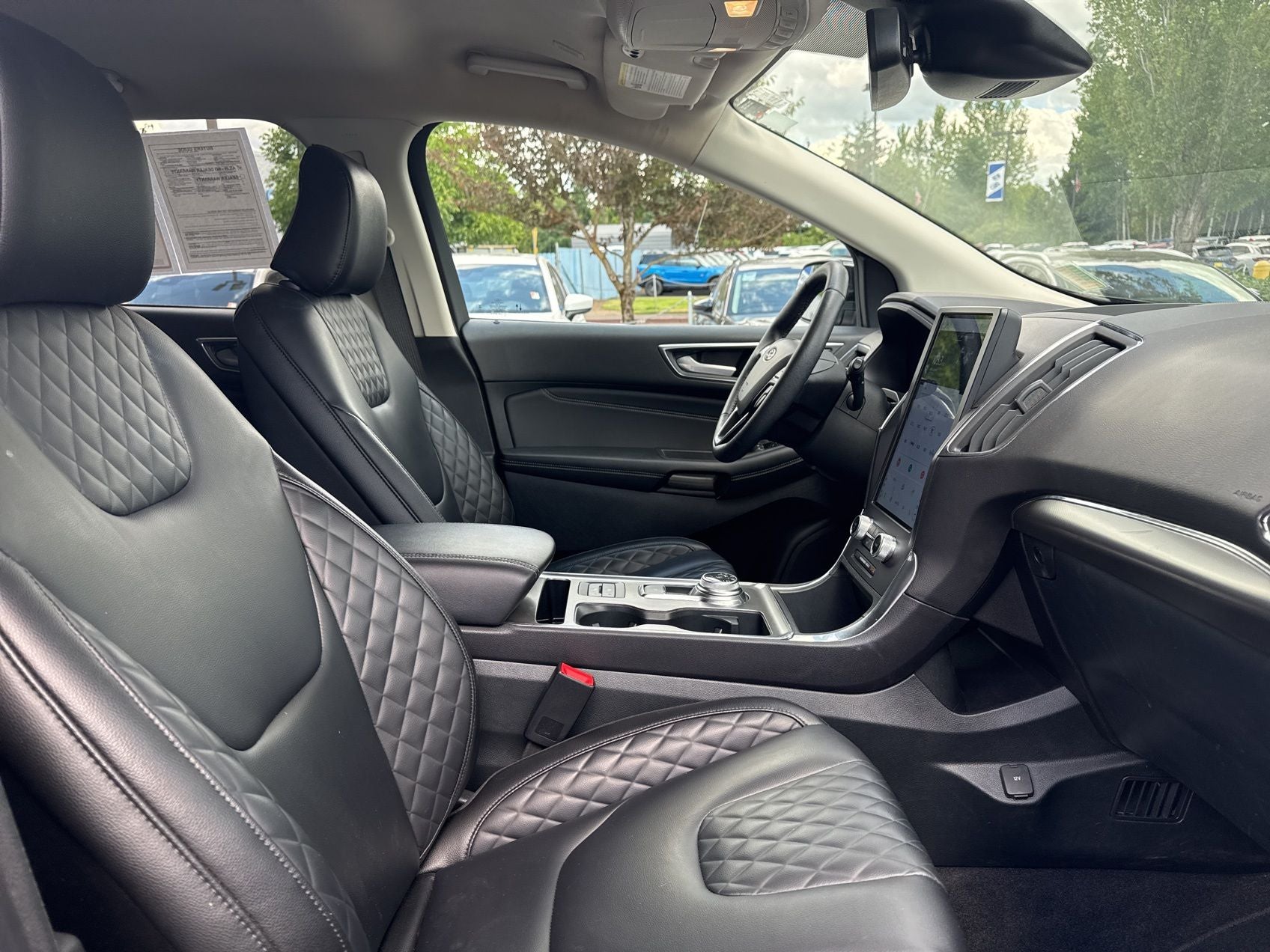 2024 Ford Edge Titanium