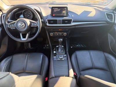 2018 Mazda Mazda3 Touring