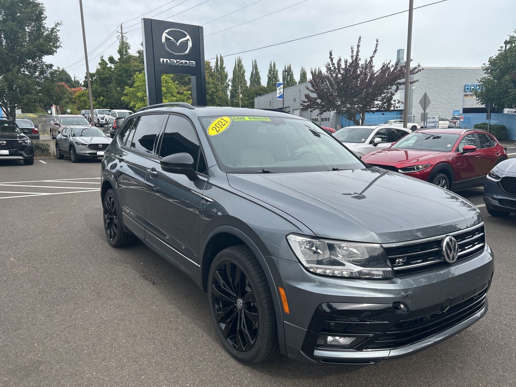 2021 Volkswagen Tiguan 2.0T SE R-Line Black
