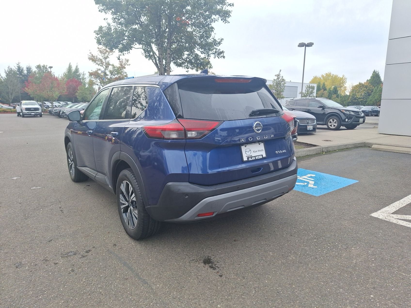 2021 Nissan Rogue SV
