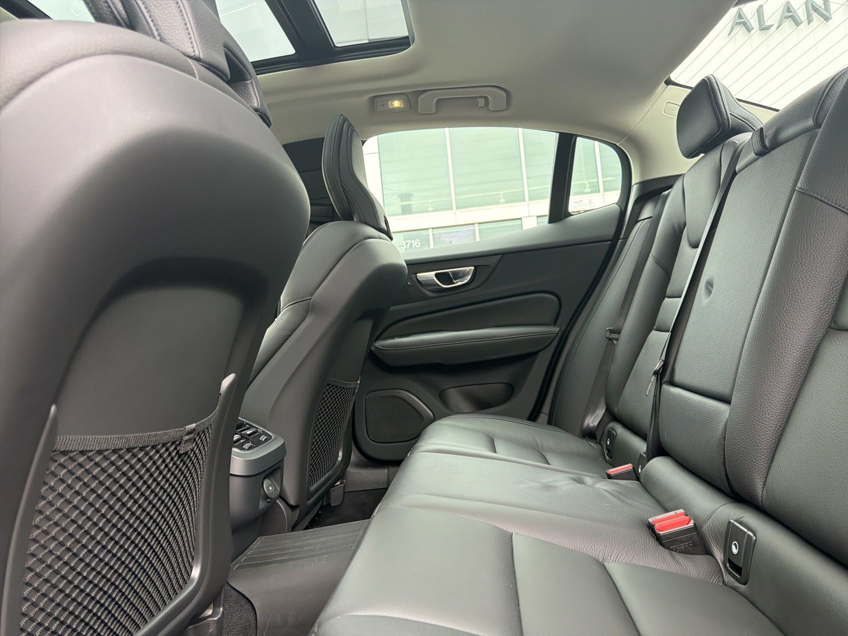 2023 Volvo S60 Ultimate