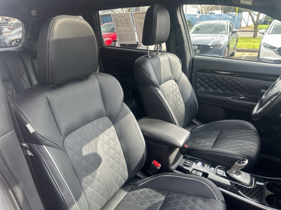 2022 Mitsubishi Outlander PHEV SEL