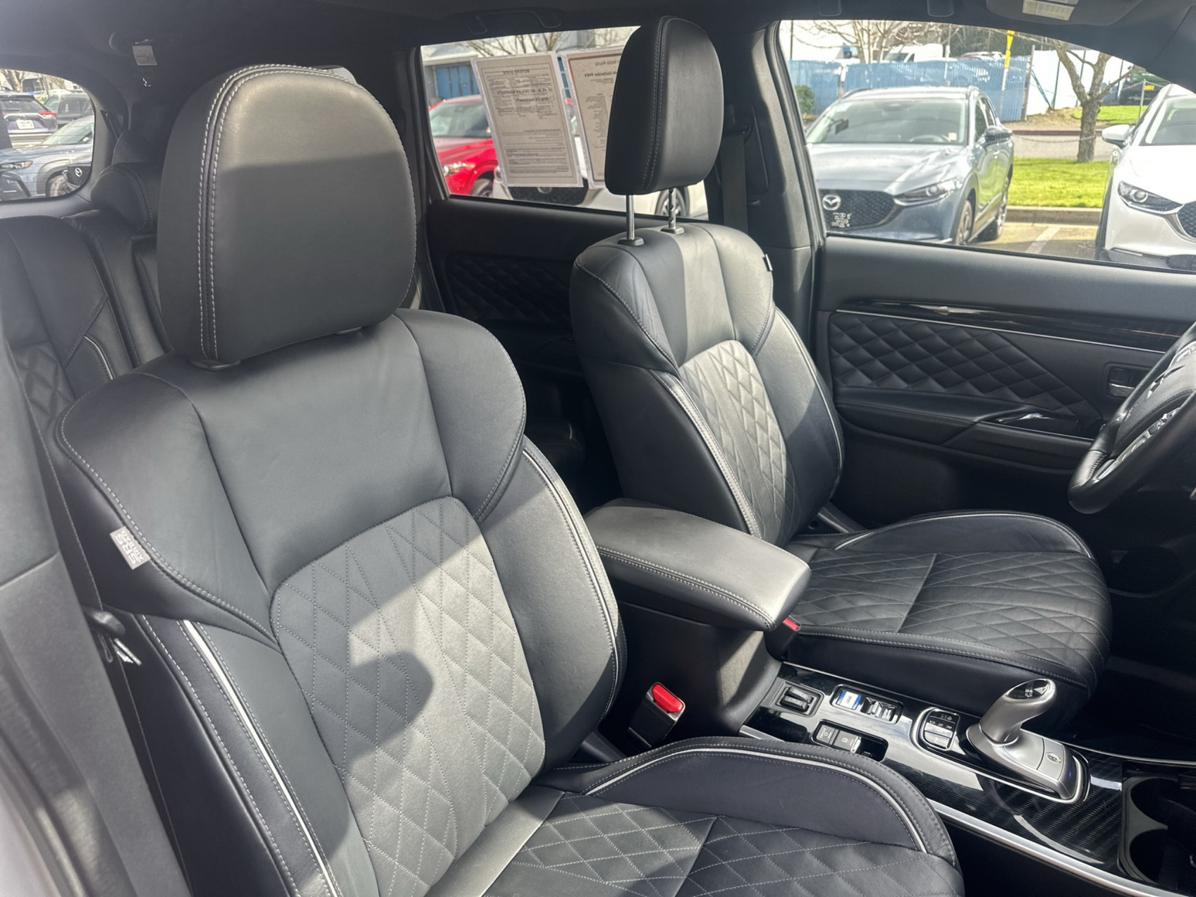 2022 Mitsubishi Outlander PHEV SEL