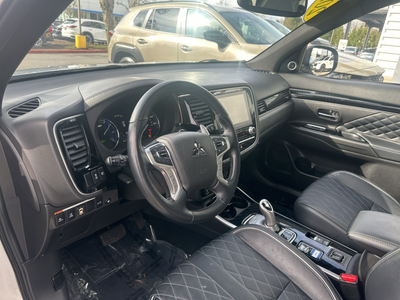 2022 Mitsubishi Outlander PHEV SEL