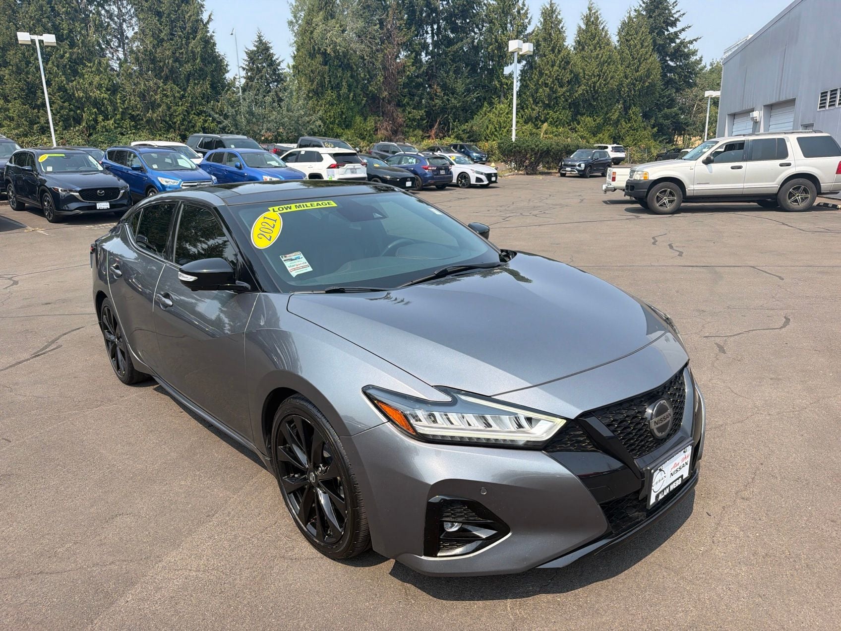 2021 Nissan Maxima SR