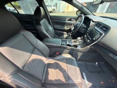 2021 Nissan Maxima SR