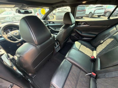 2021 Nissan Maxima SR