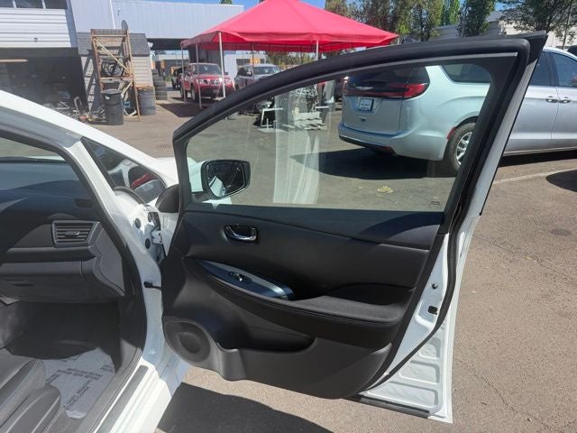 2023 Nissan Leaf S