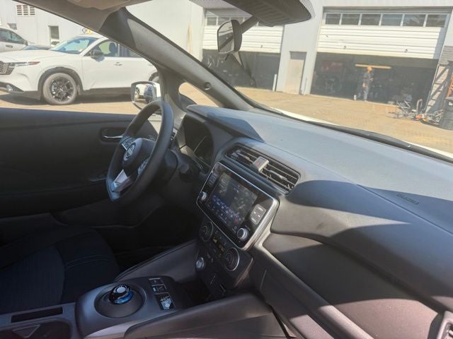 2023 Nissan Leaf S