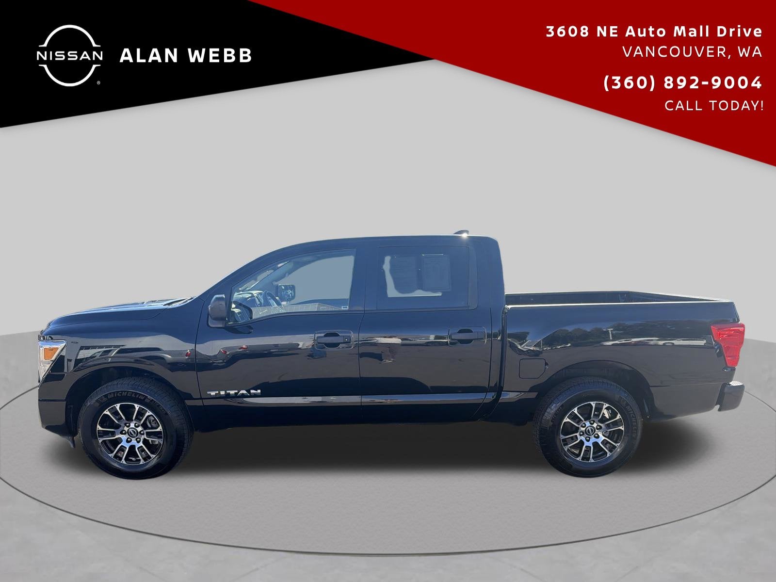 2023 Nissan Titan SV