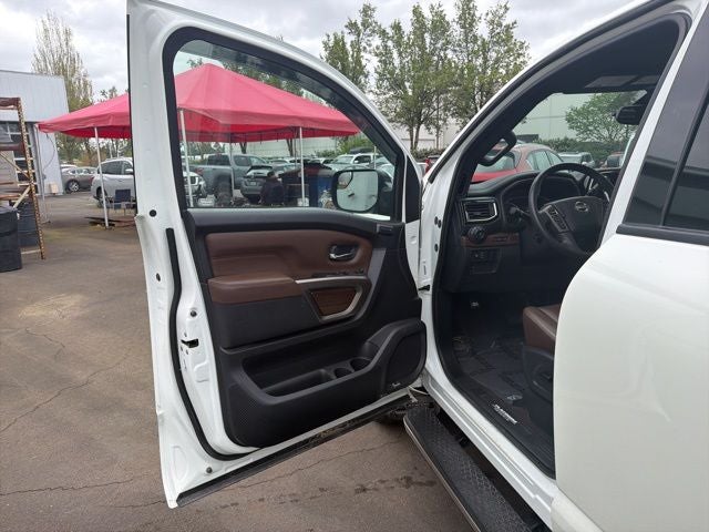 2022 Nissan Titan Platinum Reserve