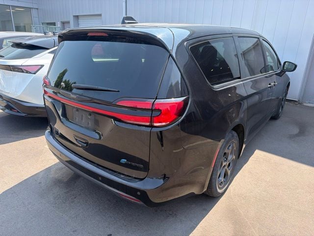 2022 Chrysler Pacifica Hybrid Touring L