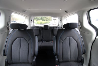 2021 Chrysler Pacifica Touring