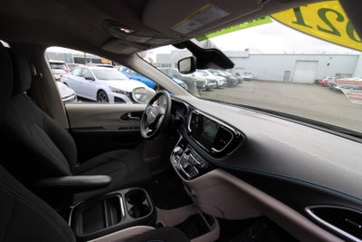 2021 Chrysler Pacifica Touring