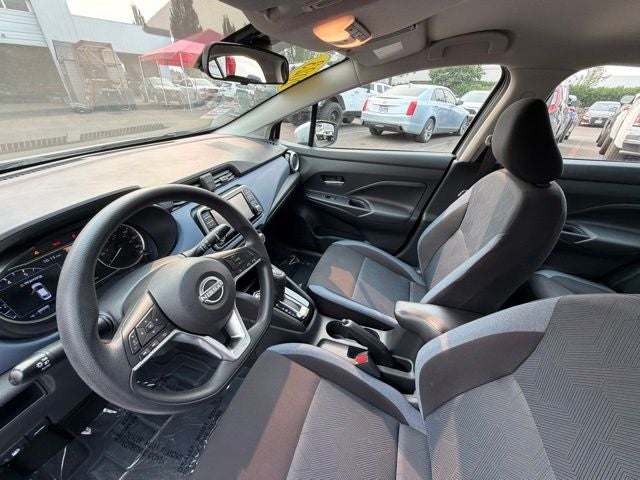 2023 Nissan Versa 1.6 SV
