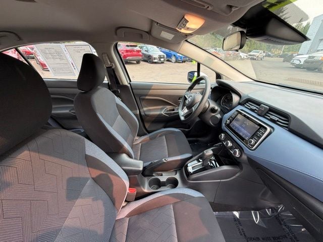 2023 Nissan Versa 1.6 SV