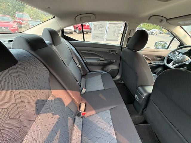 2023 Nissan Versa 1.6 SV