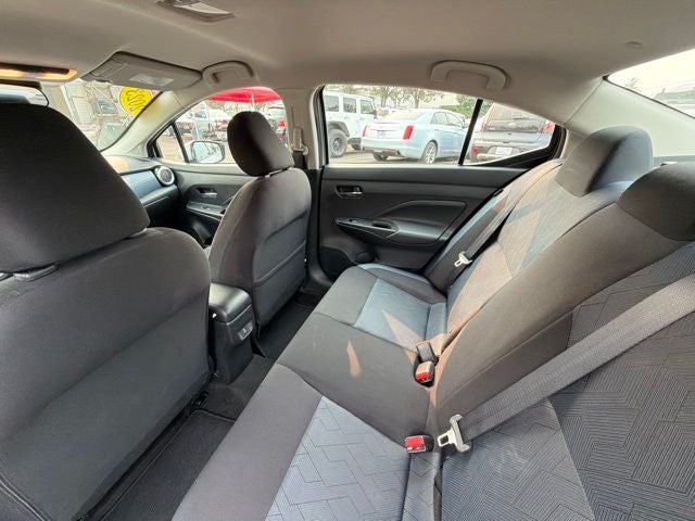 2023 Nissan Versa 1.6 SV