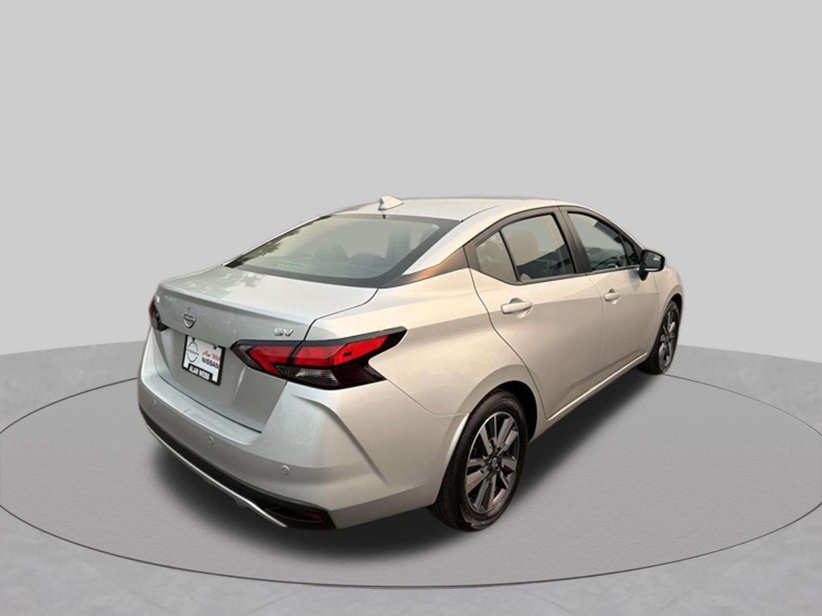 2023 Nissan Versa 1.6 SV