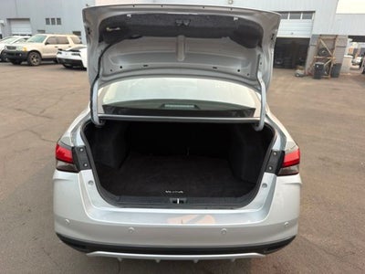 2023 Nissan Versa 1.6 SV
