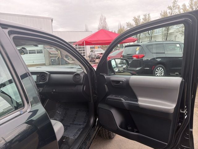 2016 Toyota Tacoma SR V6