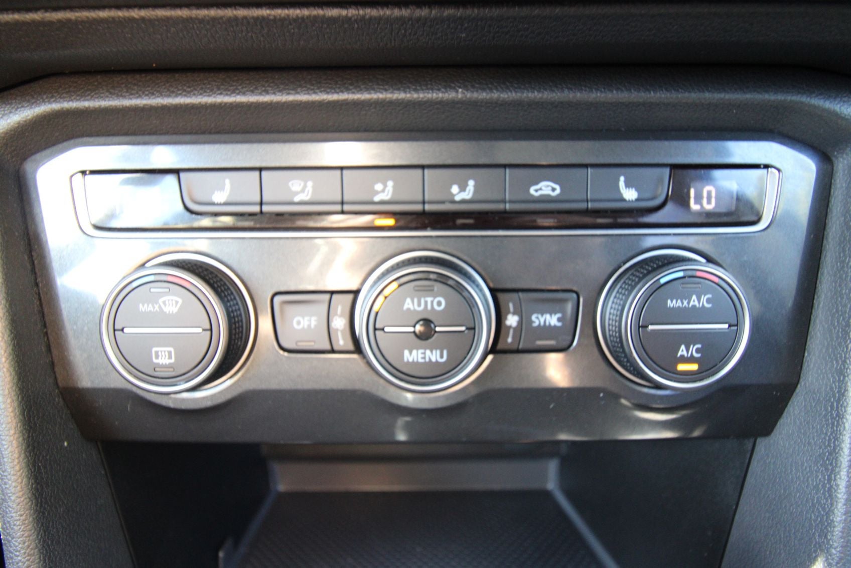 2018 Volkswagen Tiguan 2.0T SEL 3RD ROW SEAT 4Motion