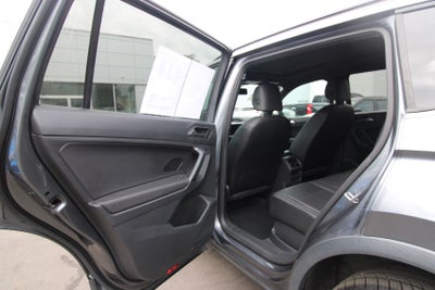 2019 Volkswagen Tiguan 2.0T SEL R-Line 4Motion