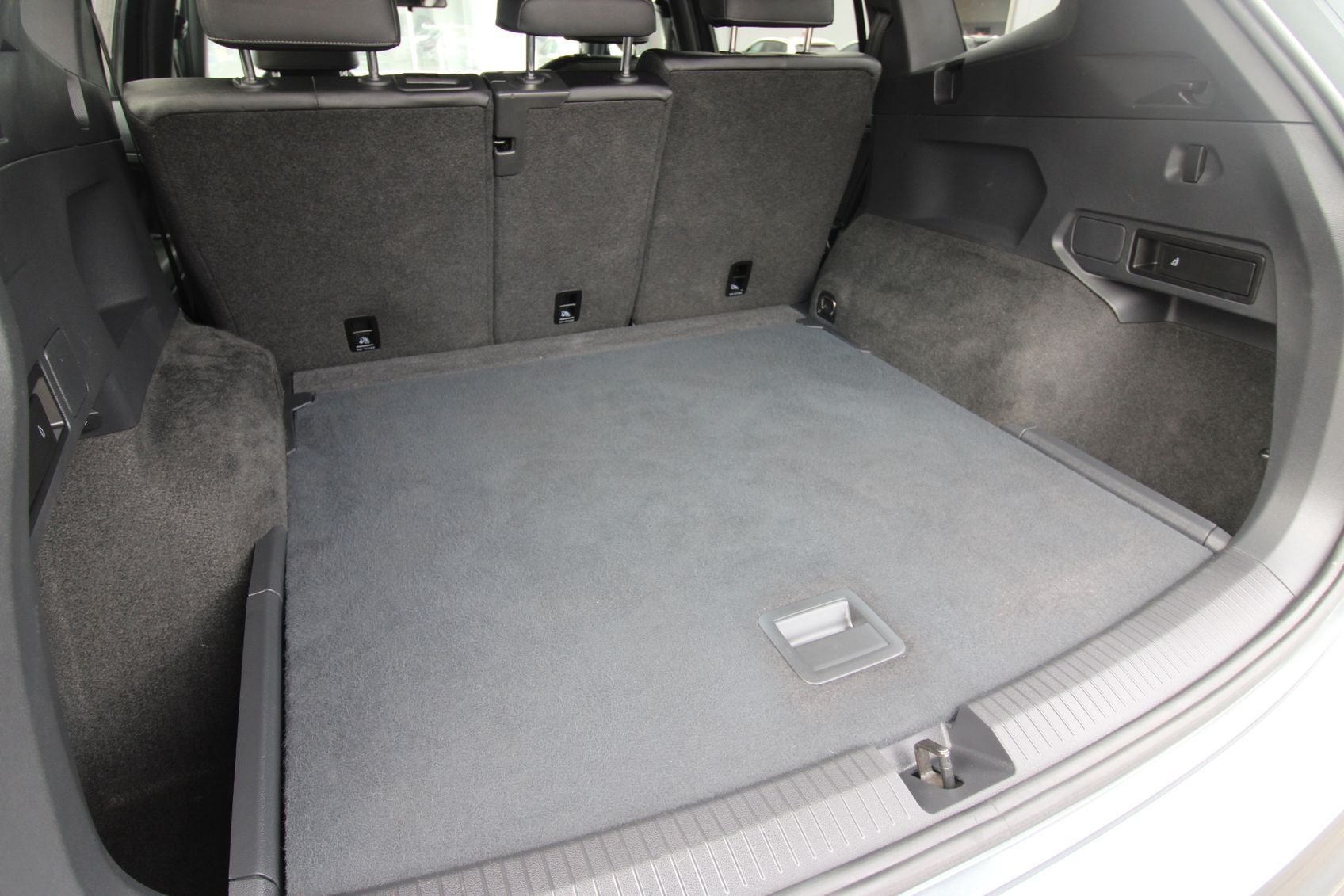 2019 Volkswagen Tiguan 2.0T SEL R-Line 4Motion