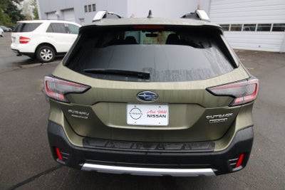 2022 Subaru Outback Touring
