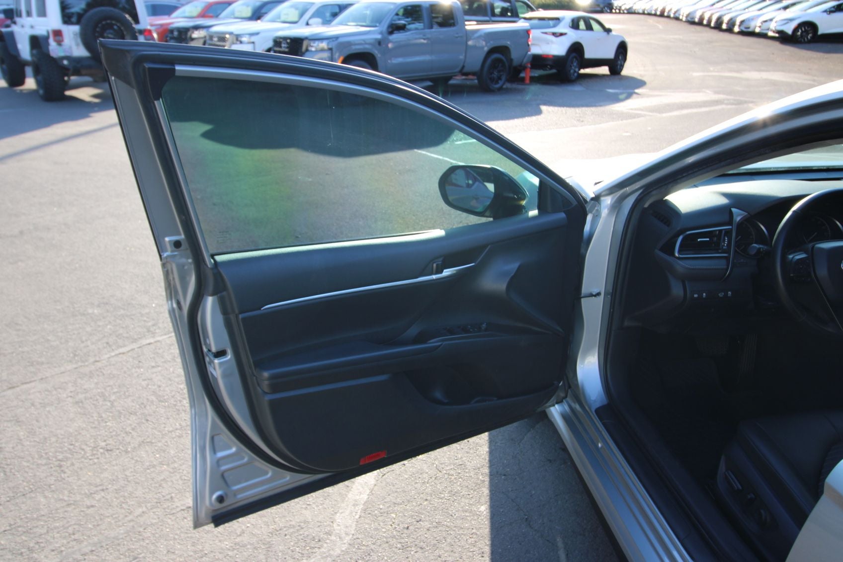 2023 Toyota Camry SE AWD