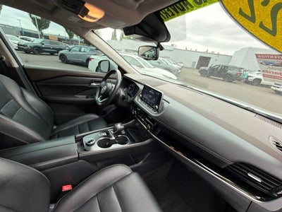 2022 Nissan Rogue SL