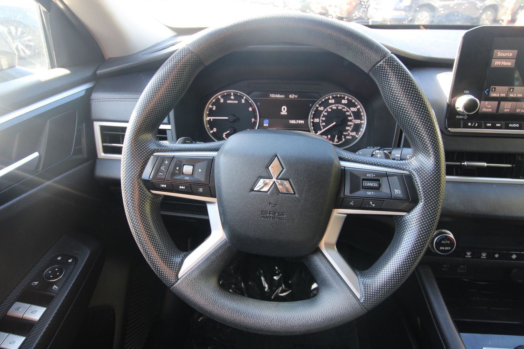 2022 Mitsubishi Outlander ES