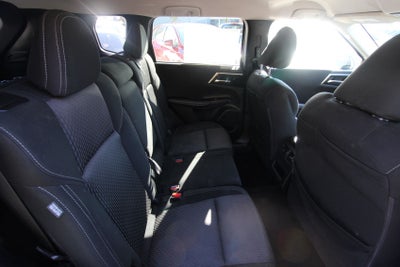 2022 Mitsubishi Outlander ES