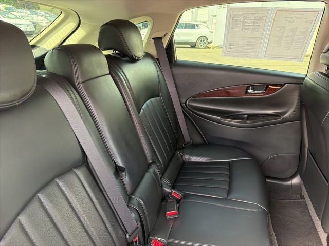2017 INFINITI QX50 Base