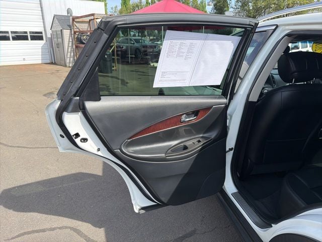 2017 INFINITI QX50 Base
